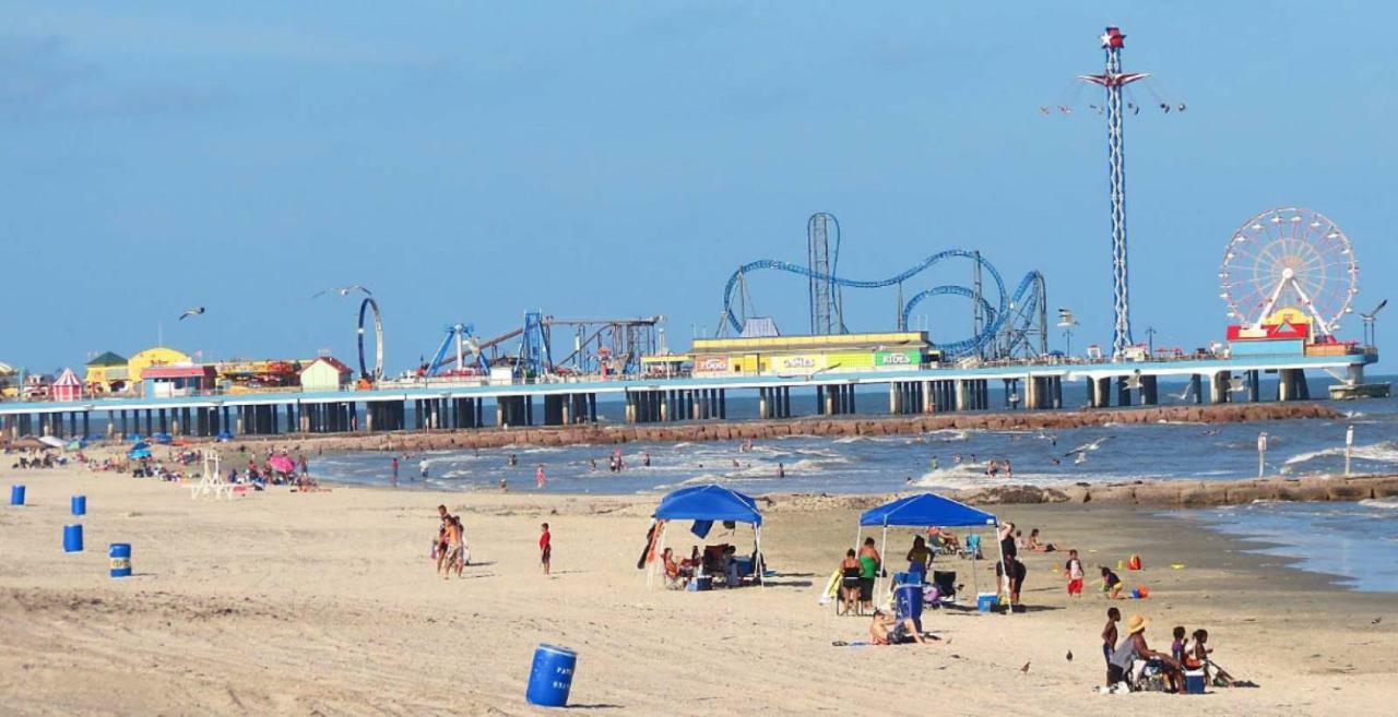 Beachside Bungalow With 2 Pools Hotel Galveston Zewnętrze zdjęcie